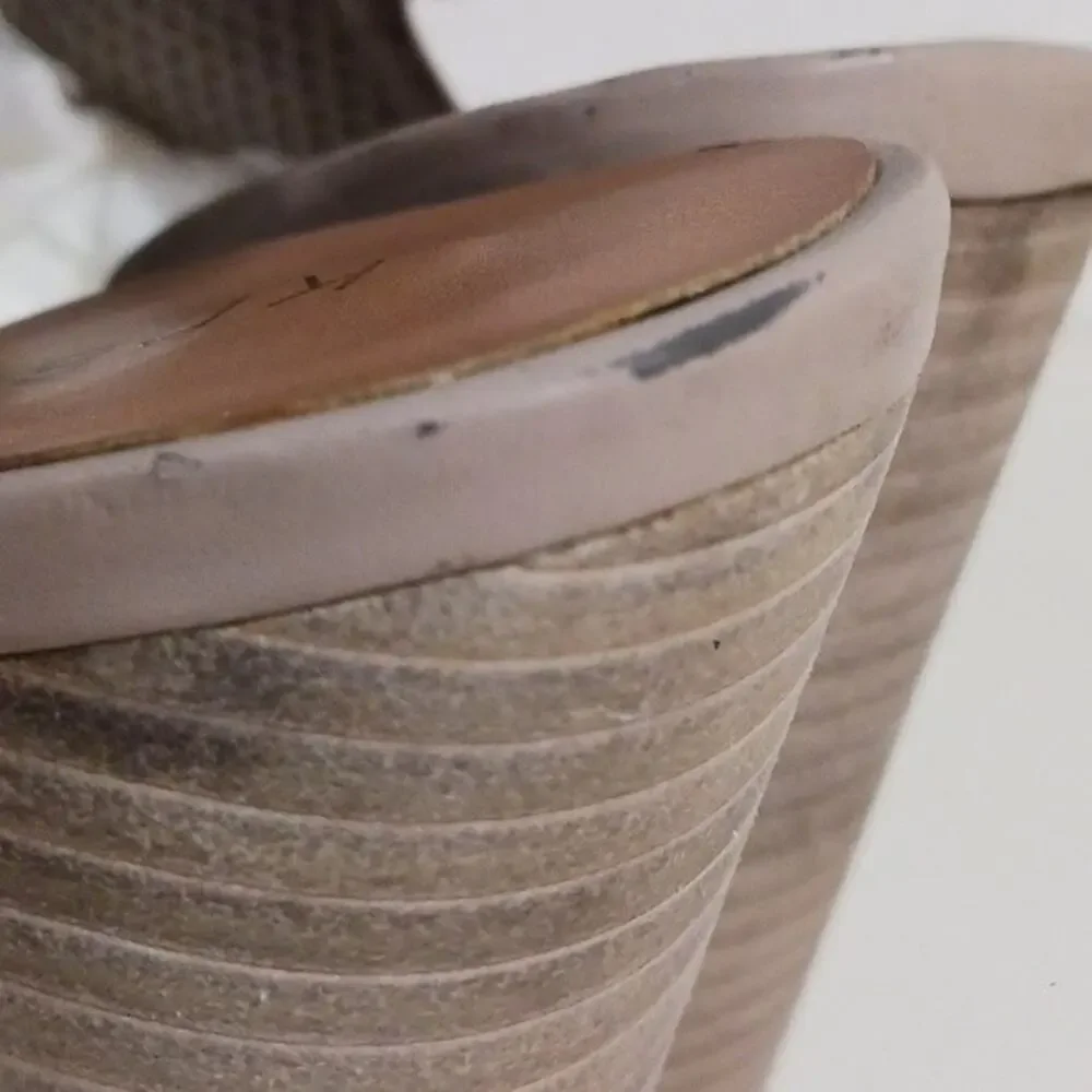 Kelsi Dagger Brooklyn Goya Taupe Heel Sandal sz 9.5